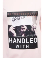 model 18744066 s pudrově růžovými šaty s potiskem - K-Fashion model 18744066 s pudrově růžovými šaty s potiskem - K-Fashion