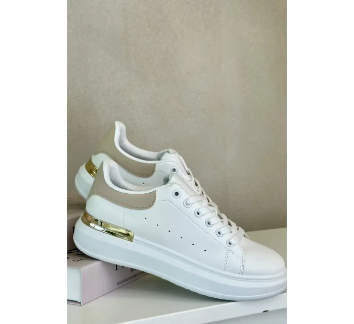 Nízké Dámské Tenisky Na Platformě Z Eko Kůže Bílo-Béžové Nevelena Nízké Dámské Tenisky Na Platformě Z Eko Kůže Bílo-Béžové Nevelena