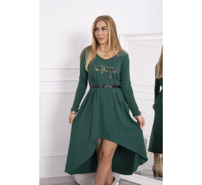 Šaty s ozdobným páskem a nápisem tmavě zelené Šaty s ozdobným páskem a nápisem tmavě zelené