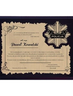 Dyplom z tworzywa sztucznego z model 21829334 grawerowany