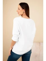 Dámská bavlněná blůza s květinami a V výstřihem model 21890112 - K-Fashion