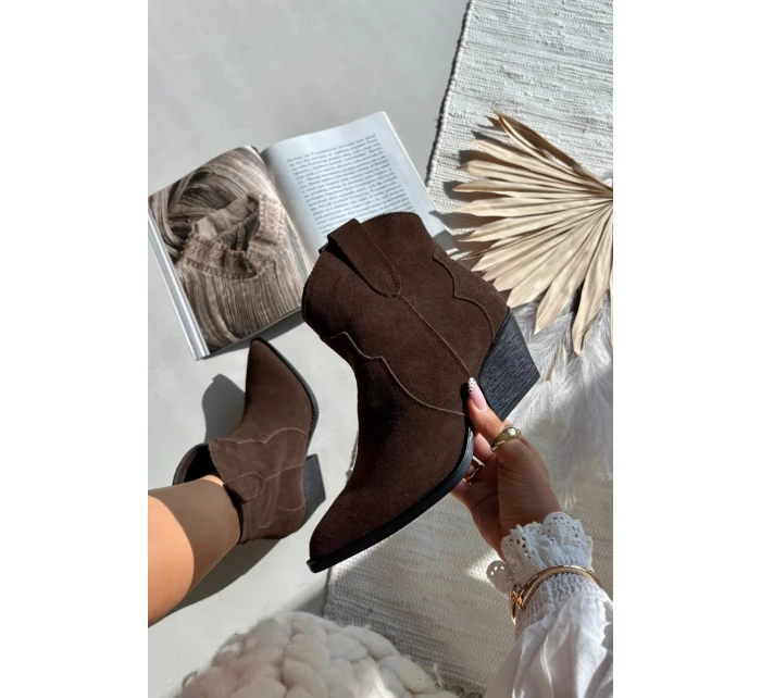 Nakopávací dámské kožené boty z přírodního semiše čokoládové Beretta Nakopávací dámské kožené boty z přírodního semiše čokoládové Beretta