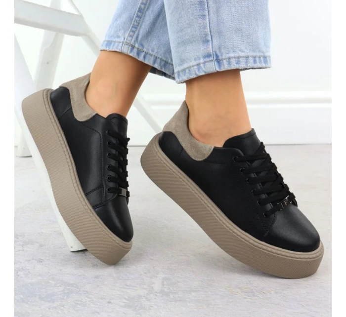 Dámské kožené sportovní polobotky na platformě černé Filippo DP6119