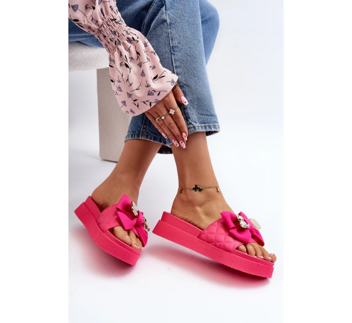 Dámské žabky s mašlí a ozdobným medvídkem model 21648631 - Boto