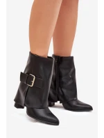 Zateplené boty na podpatku s ohrnutým svrškem a zlatou sponou černé model 21706572 - Boto Zateplené boty na podpatku s ohrnutým svrškem a zlatou sponou černé model 21706572 - Boto