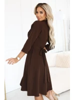 Košilové halenkové šaty s páskem čokoládové model 21400254 - numoco