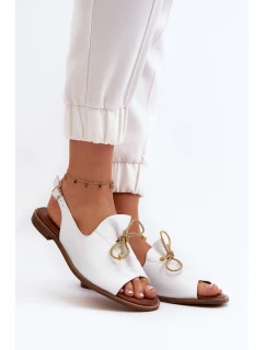 Kožené ploché sandály model 21646113 bílé - Zazoo