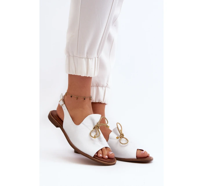 Kožené ploché sandály model 21646113 bílé - Zazoo