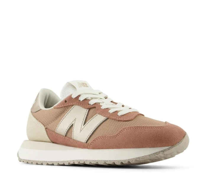 Boty W model 21167329 - New Balance