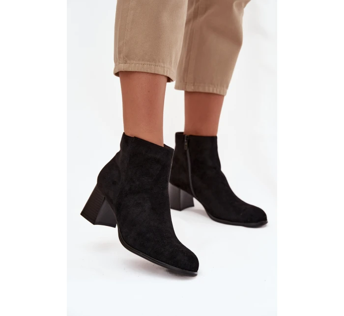 Dámské kotníkové boty černé model 22022613 - SWEET SHOES