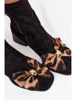 Dámské kotníkové boty s mašlí na podpatku D&A JC52-827 Černé Dámské kotníkové boty s mašlí na podpatku D&A JC52-827 Černé