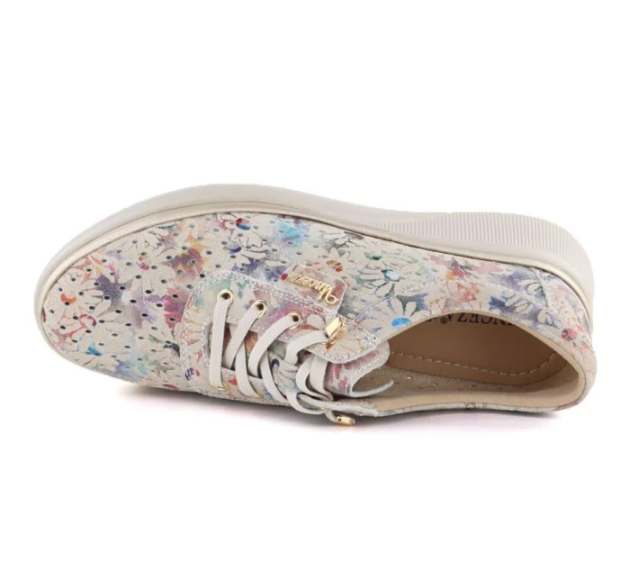 Dámské kožené polobotky na podpatku béžové barvy model 22021902 - VINCEZA