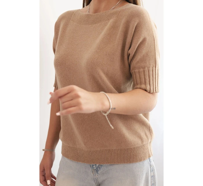 Dámský svetr z viskózy s krátkým rukávem camelový Dámský svetr z viskózy s krátkým rukávem camelový
