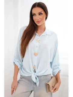 Dámská košile s model 22018648 ozdobnými knoflíky a límečkem modrá - K-Fashion