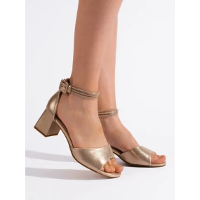 Luxusní dámské zlaté sandály na širokém podpatku Luxusní dámské zlaté sandály na širokém podpatku