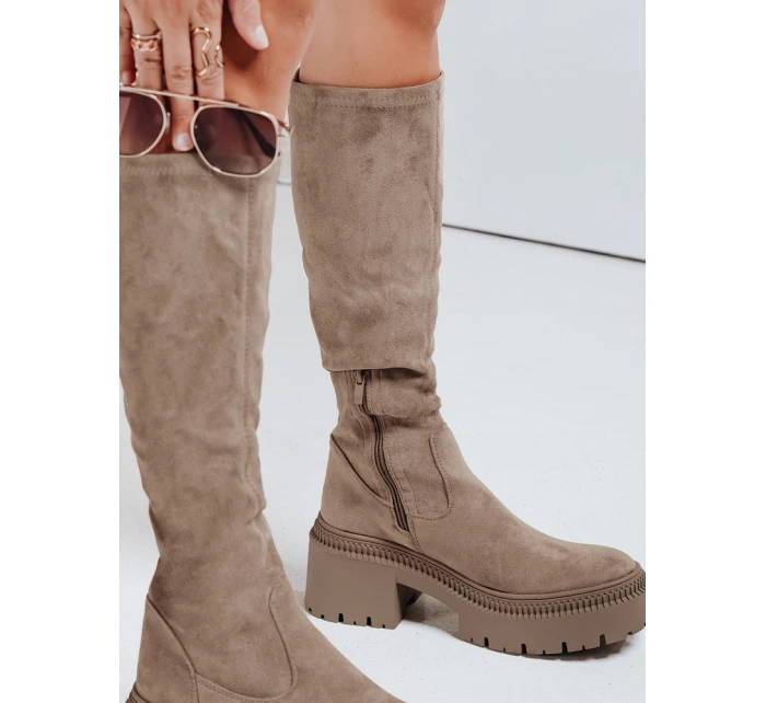Dámské semišové kozačky na silné podrážce béžové FashionStreet ZY1167