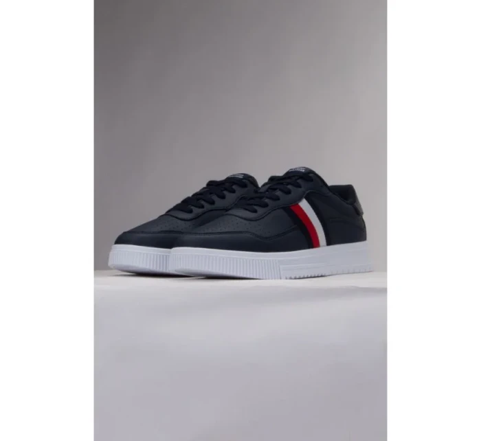 Tommy Hilfiger Supercup Leather Stripes M FM0FM04824 DW5 boty Tommy Hilfiger Supercup Leather Stripes M FM0FM04824 DW5 boty