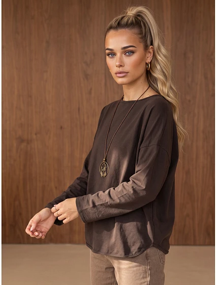 Bluzka damska bawełniana oversize z model 22544841 - FashionStreet Bluzka damska bawełniana oversize z model 22544841 - FashionStreet