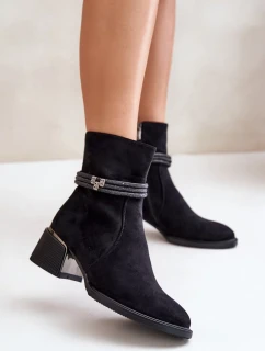 Zateplené Dámské Kotníkové Boty Na Nízkém Podpatku S Ozdobnými Pásky D&A Černé