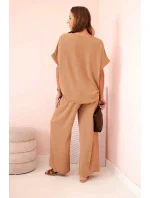 Dámský komplet z viskózy s ozdobným květem a širokými kalhotami - camel