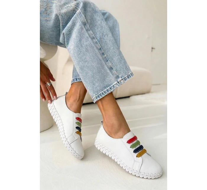 Kožené dámské polobotky model 22044848 Bílé - VINCEZA