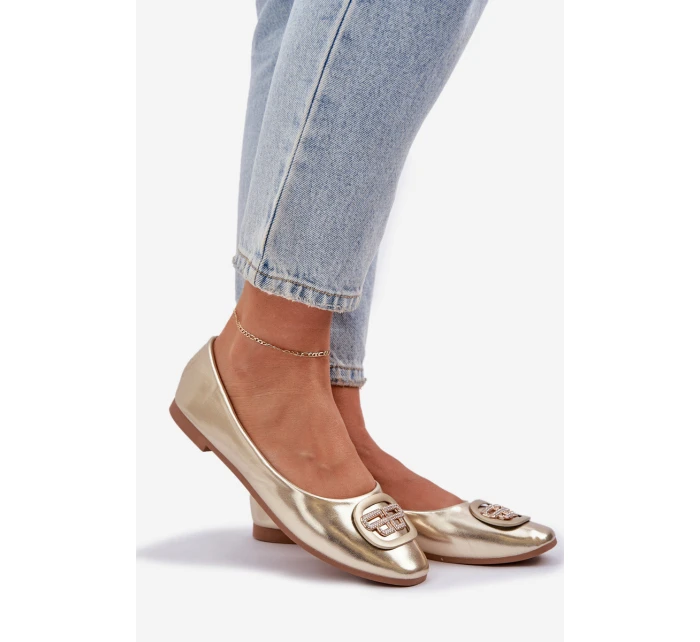 Baleríny Na Ploché Podešvi S Ozdobou Zlaté model 21684333 - Boto