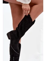 Dámské kozačky ve western stylu na nízkém podpatku Cherrie – černé, eko semiš Dámské kozačky ve western stylu na nízkém podpatku Cherrie – černé, eko semiš