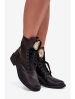 Dámské kotníkové boty Zazoo na plochém podpatku se zlatým detailem – černé Dámské kotníkové boty Zazoo na plochém podpatku se zlatým detailem – černé