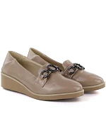 Dámské polobotky na klínovém podpatku s béžové barvy M.Daszynski model 22068852 - M. Daszyński Dámské polobotky na klínovém podpatku s béžové barvy M.Daszynski model 22068852 - M. Daszyński