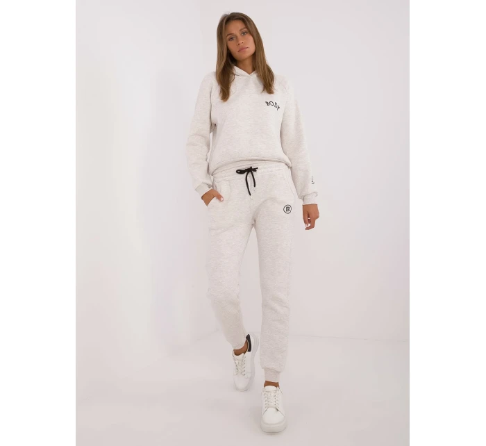 Sada EM KMPL 661B.14X světle béžová Sada EM KMPL 661B.14X světle béžová