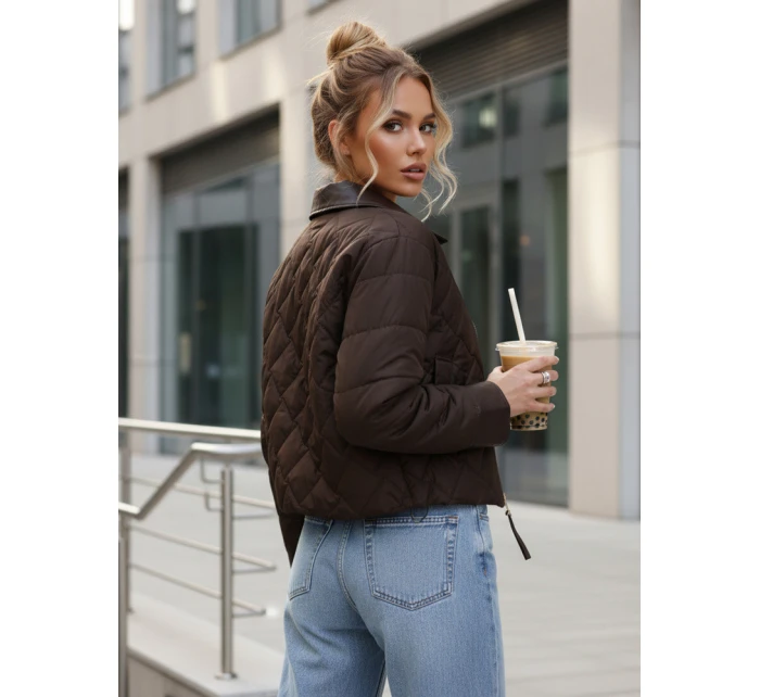 Kurtka przejściowa damska pikowana brązowa model 22025093 - FashionStreet Kurtka przejściowa damska pikowana brązowa model 22025093 - FashionStreet