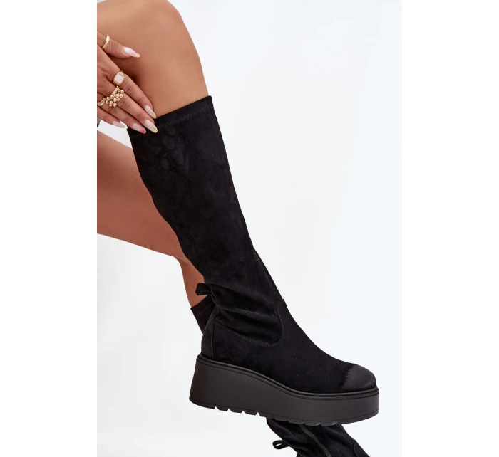 Dámské  Kolena Na Platformě A Klínu Černé model 21707958 - VINCEZA