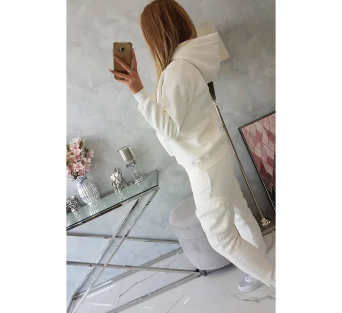 Izolovaná sada s ozdobnou kapsou ecru Izolovaná sada s ozdobnou kapsou ecru