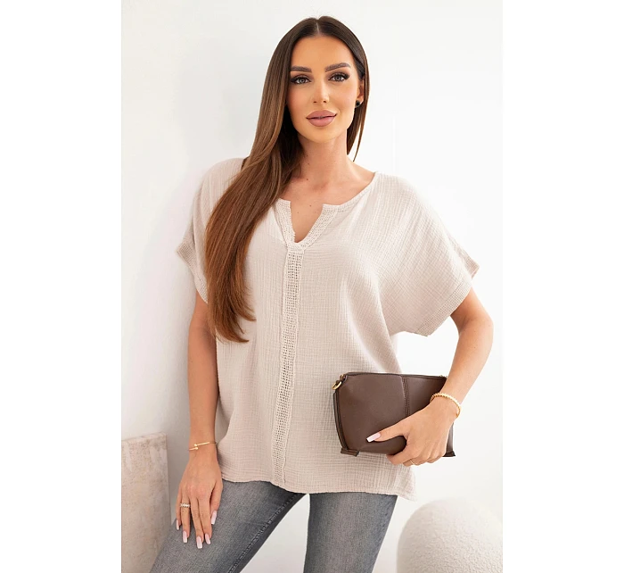 Dámská bavlněná oversize halenka s výstřihem do V a s krajkou béžová