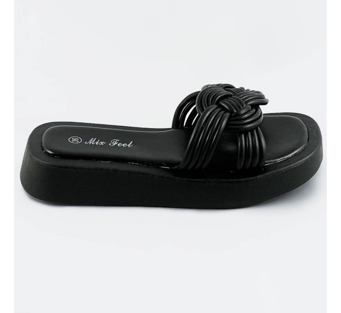 Černé dámské pantofle s plochou podrážkou (CM-49)