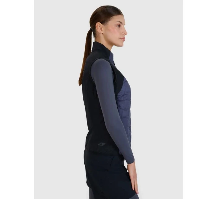 Dámská trekingová bunda bez rukávů 4F 4FWSS25TVJAF180-22S s výplní Primaloft Black Dámská trekingová bunda bez rukávů 4F 4FWSS25TVJAF180-22S s výplní Primaloft Black