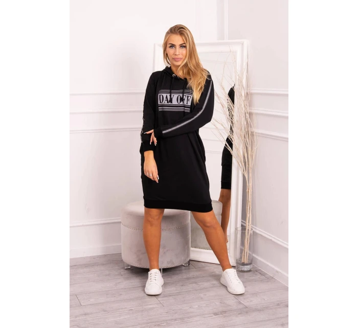 Šaty s model 21752932 potiskem černé - K-Fashion