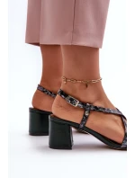 Kožené sandály na nízkém podpatku model 21660069 Tmavě zelené - Maciejka