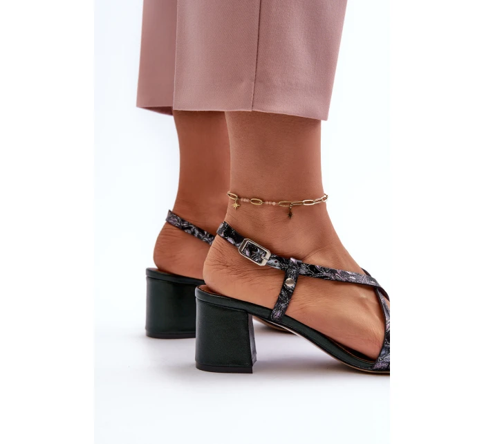 Kožené sandály na nízkém podpatku model 21660069 Tmavě zelené - Maciejka