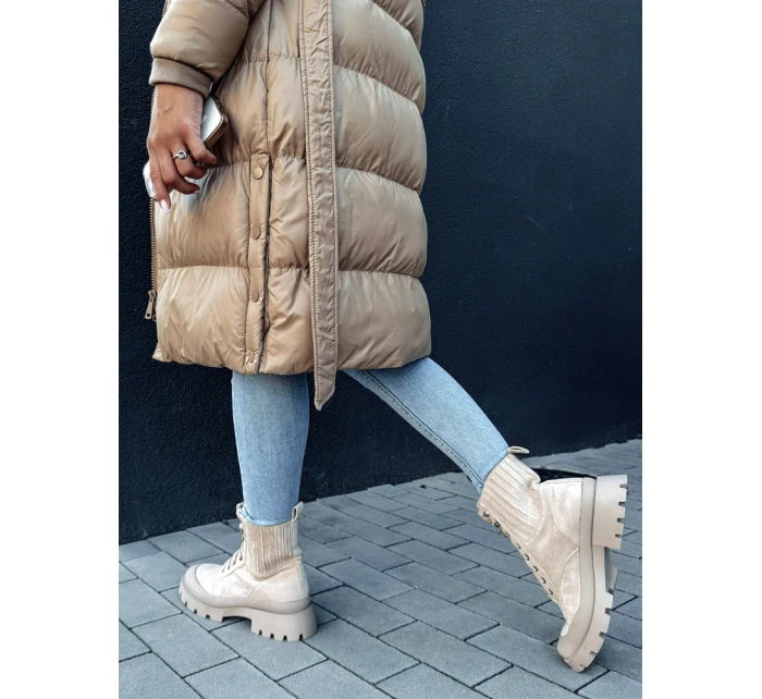 Dámský prošívaný kabát béžový Dstreet model 21978689 - FashionStreet Dámský prošívaný kabát béžový Dstreet model 21978689 - FashionStreet