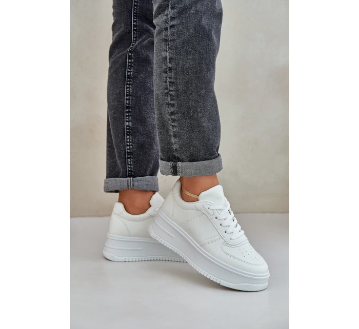 Dámské Tenisky Na Platformě S Dekorativním Šněrováním Bílé model 21684949 - Boto Dámské Tenisky Na Platformě S Dekorativním Šněrováním Bílé model 21684949 - Boto