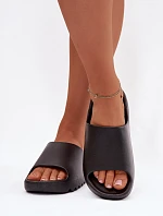 Dámské pantofle na platformě černé Olyria