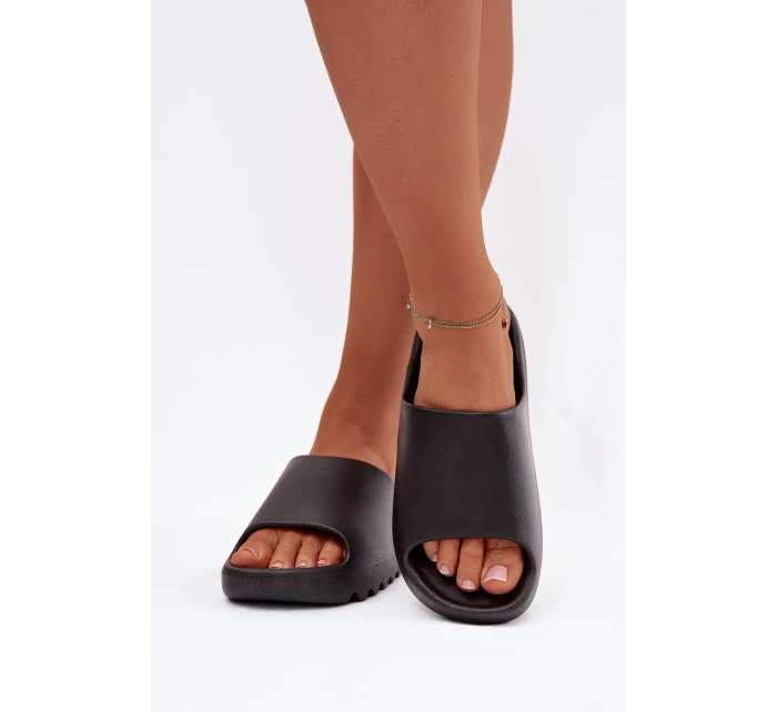 Dámské pantofle na platformě černé Olyria