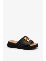 Dámské kožené pantofle s černým zdobením Asames