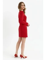 M755 Šaty s modelujícím prošíváním - červené