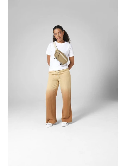 BG Ledvinka 52.0 desert sand model 22456435 - BagBase BG Ledvinka 52.0 desert sand model 22456435 - BagBase