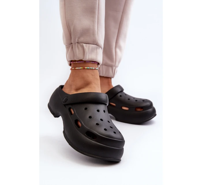 Dámské pěnové žabky bílé model 21659103 - Boto