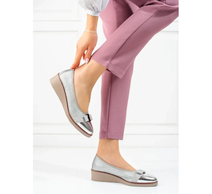 Moderní  lodičky Srebrny dámské na klínku