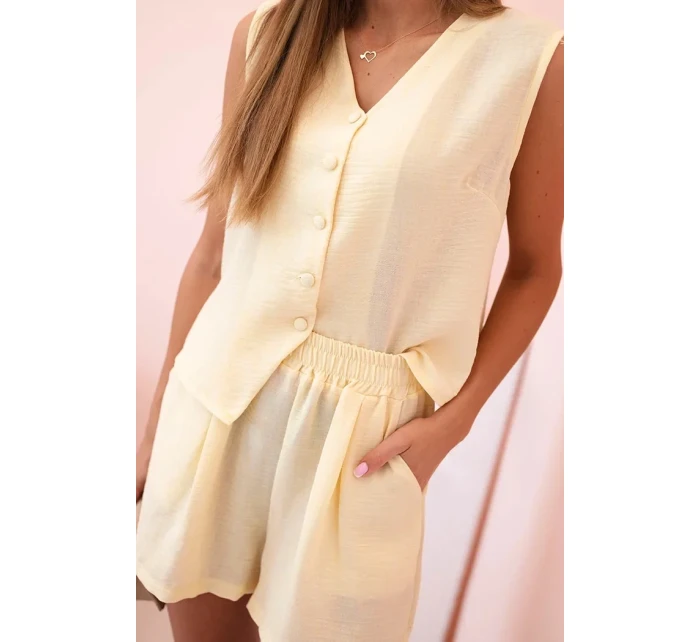Dámská viskózová souprava – vesta na knoflíky a šortky Žlutá melanž