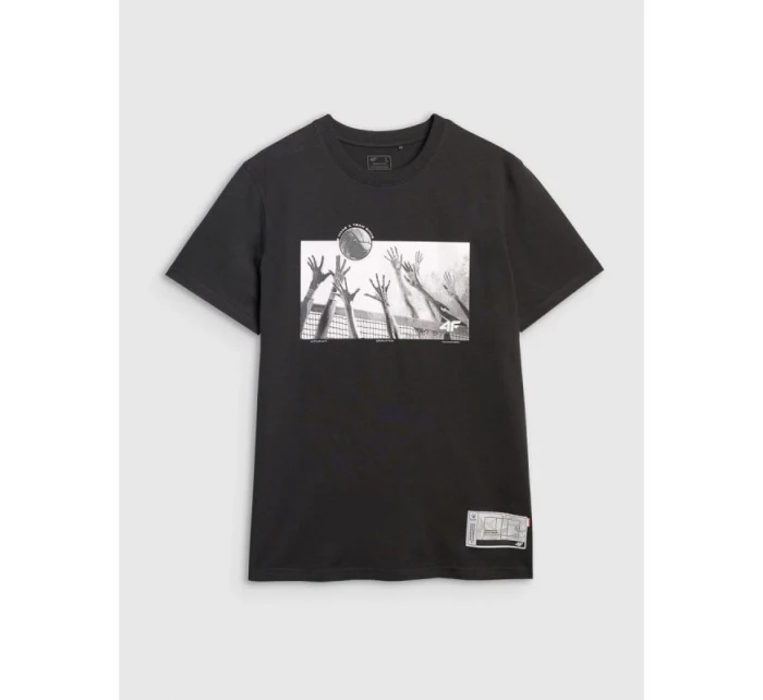 Pánské volejbalové tričko s potiskem 4F 4FRAW25TTSHM3319-20S Pánské volejbalové tričko s potiskem 4F 4FRAW25TTSHM3319-20S